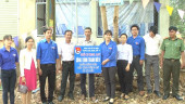Bàn giao công trình thanh niên tại ấp 5 xã Lộc Điền