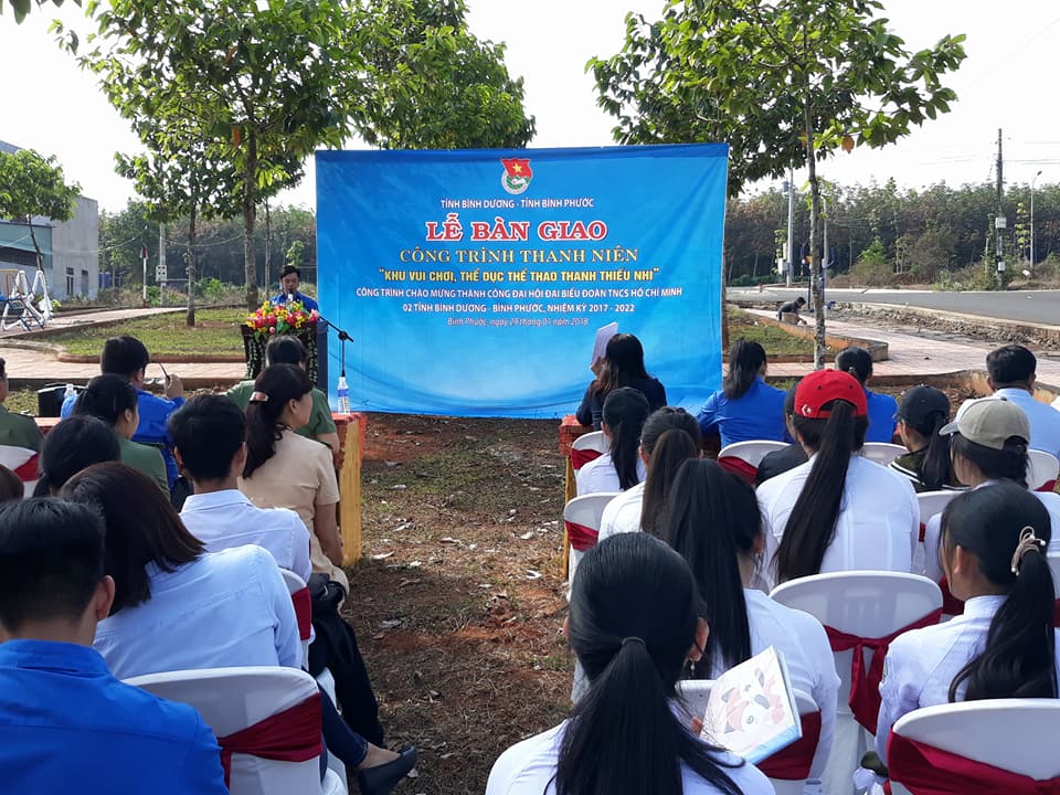 Bàn giao công trình khu vui chơi, thể dục thể thao cho thanh thiếu nhi